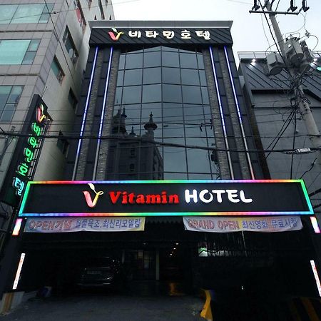 Vitamin Hotel Busan Exterior photo