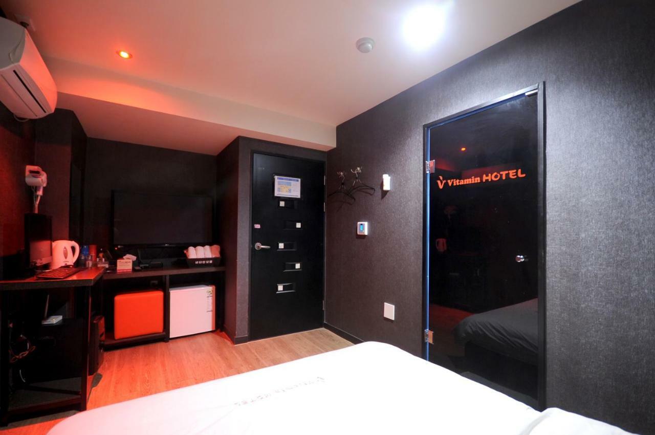 Vitamin Hotel Busan Exterior photo