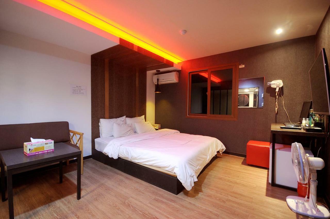 Vitamin Hotel Busan Exterior photo