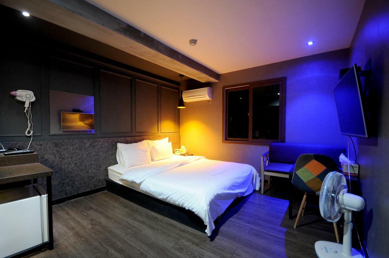 Vitamin Hotel Busan Exterior photo