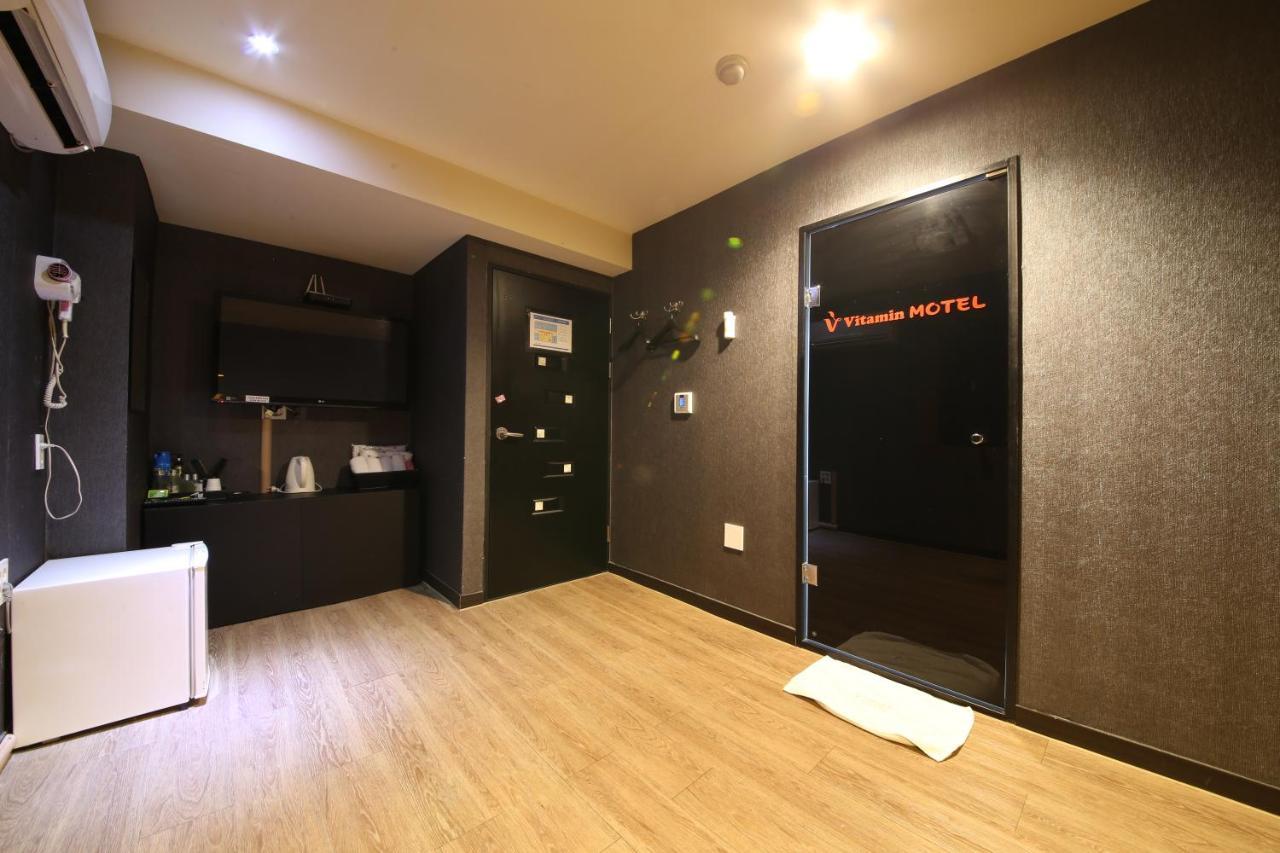 Vitamin Hotel Busan Exterior photo